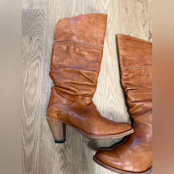 Frye Women's Brown Leather Heeled Boots - Picture 2 of 11